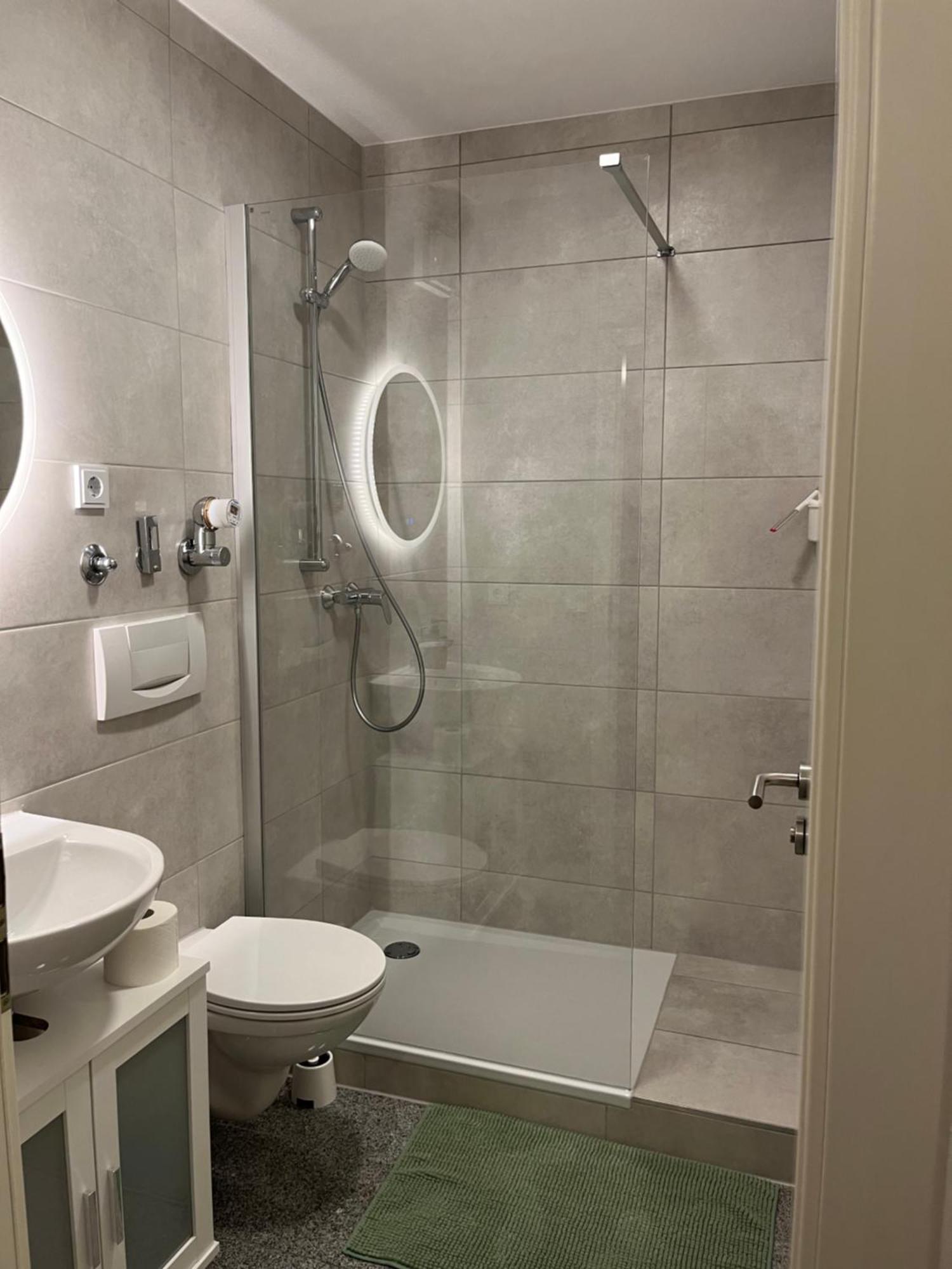 Leo Flat Apartment Аугсбург Екстериор снимка